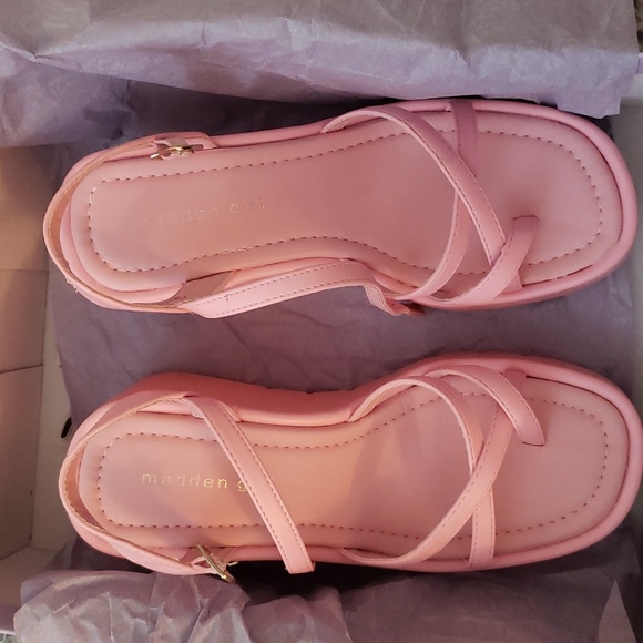 Madden Girl - Vault Pink Paris Platform Sandals - Picture 4 of 7